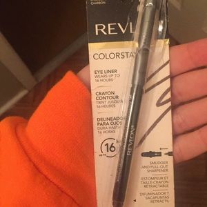 Revlon Charcoal Eyliner